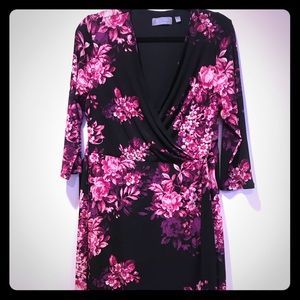 New B-Slim Floral Three Quarter Sleeve Dress